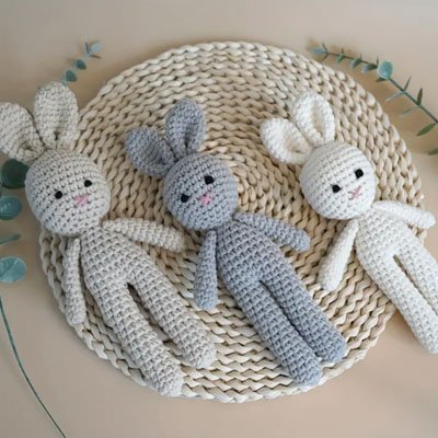 Doudou lapin variantes beige gris bleu blanc