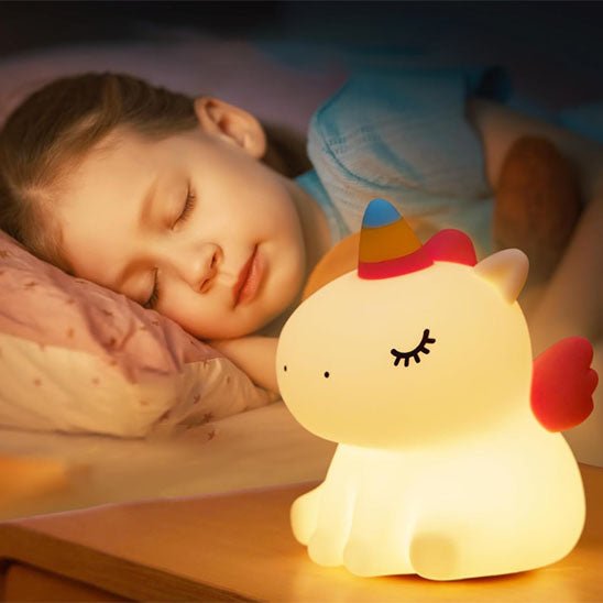 veilleuse bébé licorne enfant dort