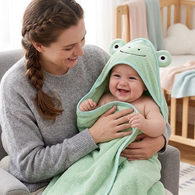 Cape de bain bébé rituel sommeil grenouille lien bébé maman 