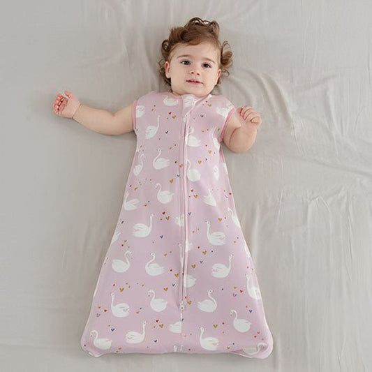 gigoteuse bébé rose enfant couché sur dos