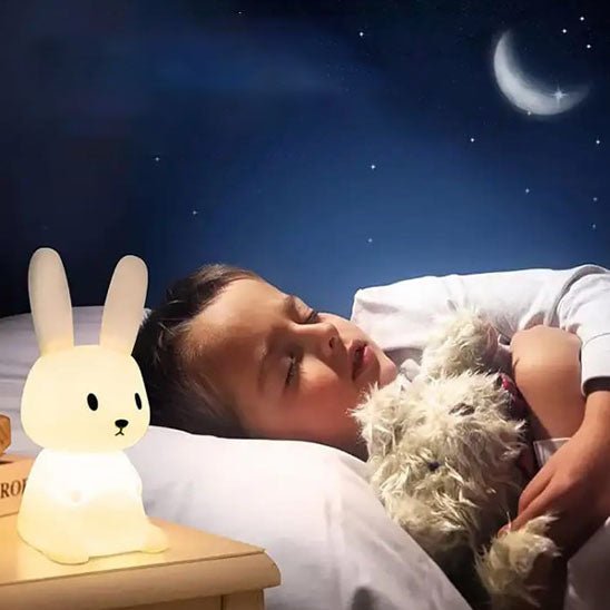 veilleuse enfant lapin enfant dort