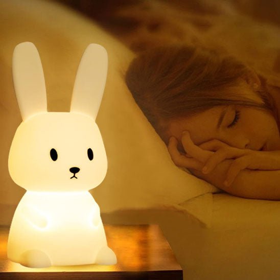 veilleuse enfant lapin lumineux fille dort